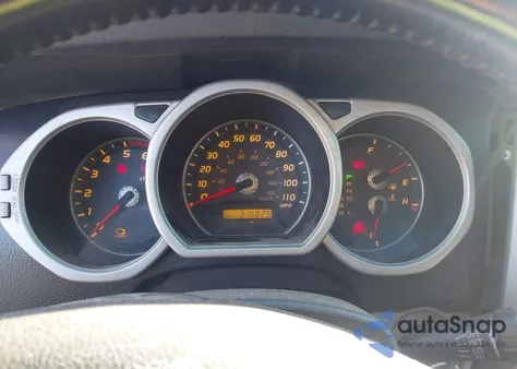 2004 Toyota 4Runner Limited V8 z USA, uszkodzony, nr VIN JTEBT17R240043329